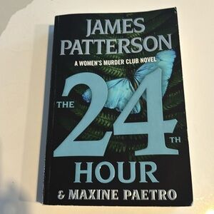 GUC The 24th Hour Womens Murder Club Paperback Book MSRP $19.99 James Patterson